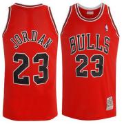 Mitchell & Ness Chicago Bulls Michael Jordan 1997-98 Authentic Road Jersey